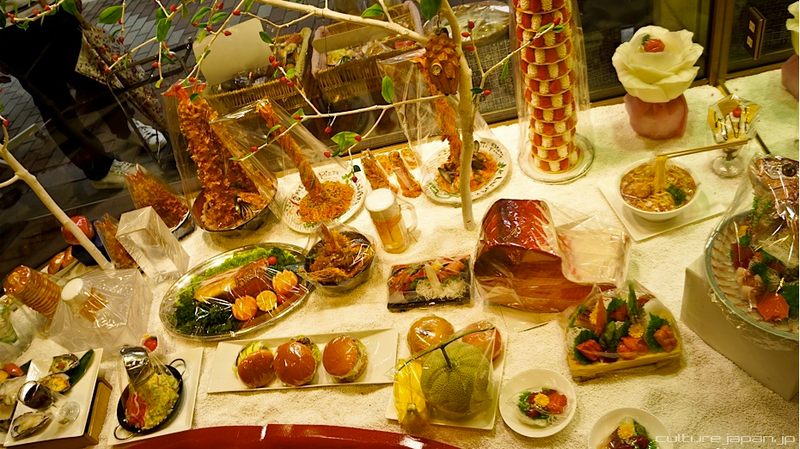 Illustration for article titled This Store Sells Food. Plastic Food.